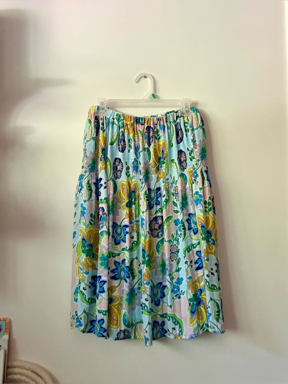🌟 SUNNY LEIGH | Floral Print Smocked Waist Midi Skirt - Multicolor